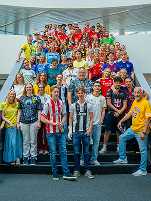 Barnekreftforeningens FotballtrøyeFredag 2026