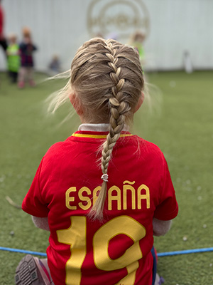 Barnekreftforeningens FotballtrøyeFredag 2026