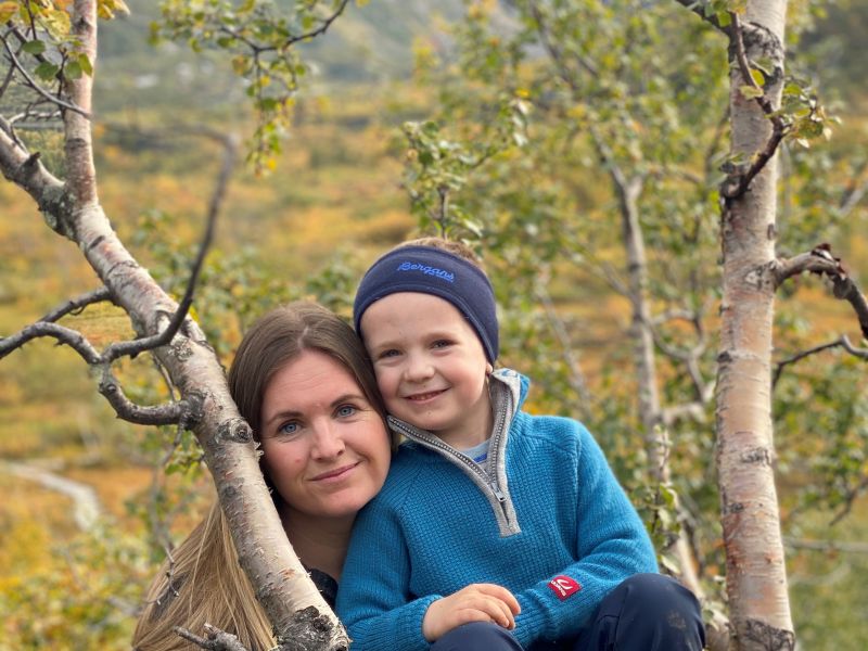 Tobias og mamma Linda