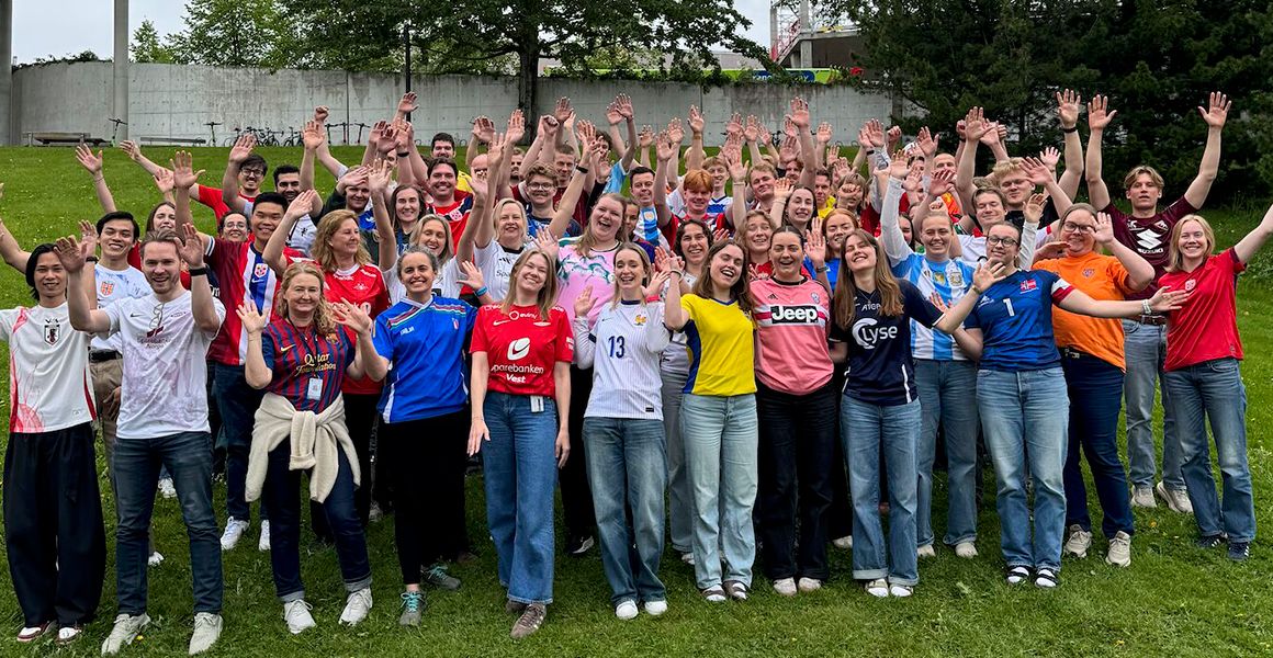 Barnekreftforeningen FotballtrøyeFredag 2026